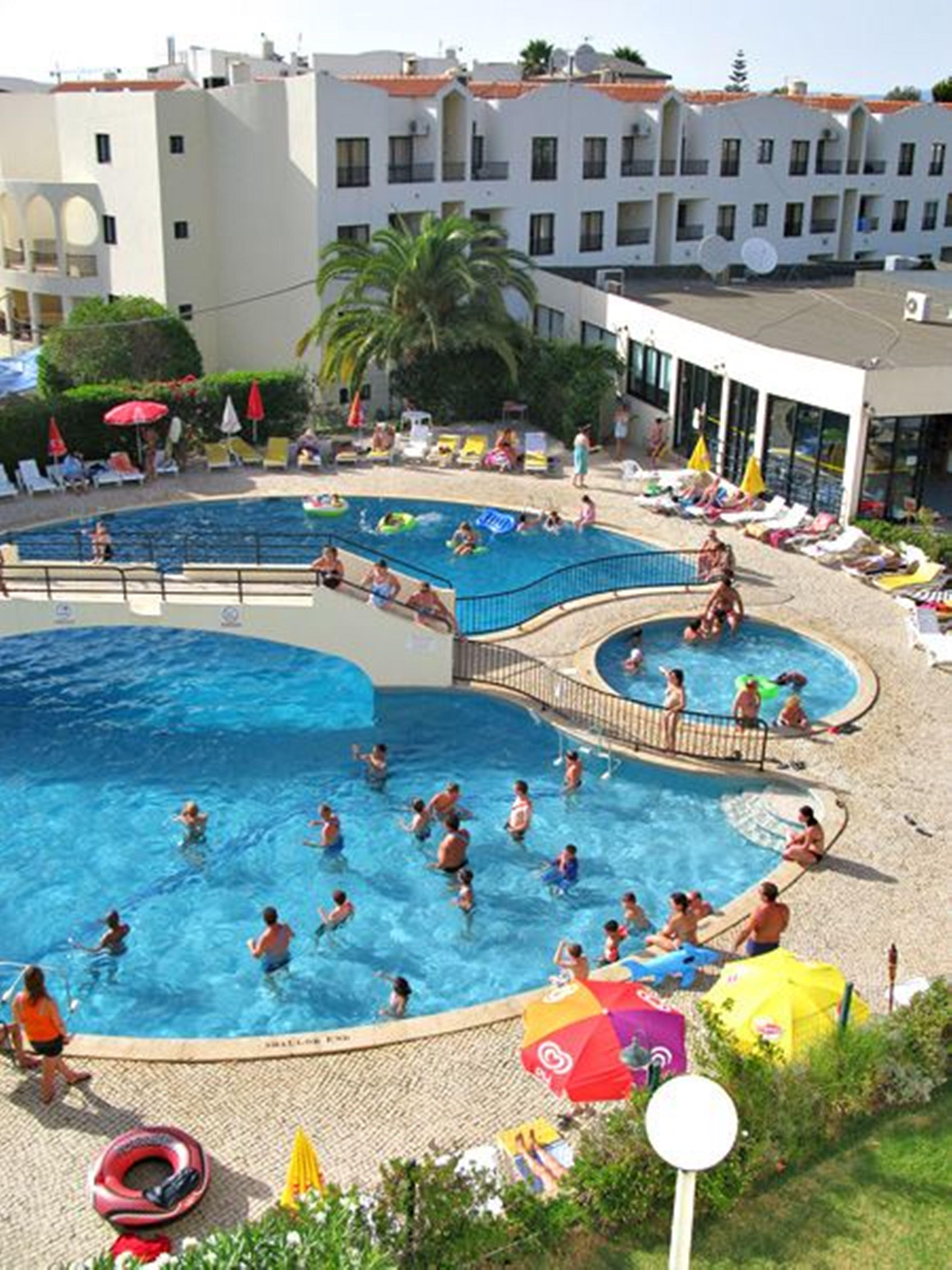 Clube Alvorferias Aparthotel Exterior photo