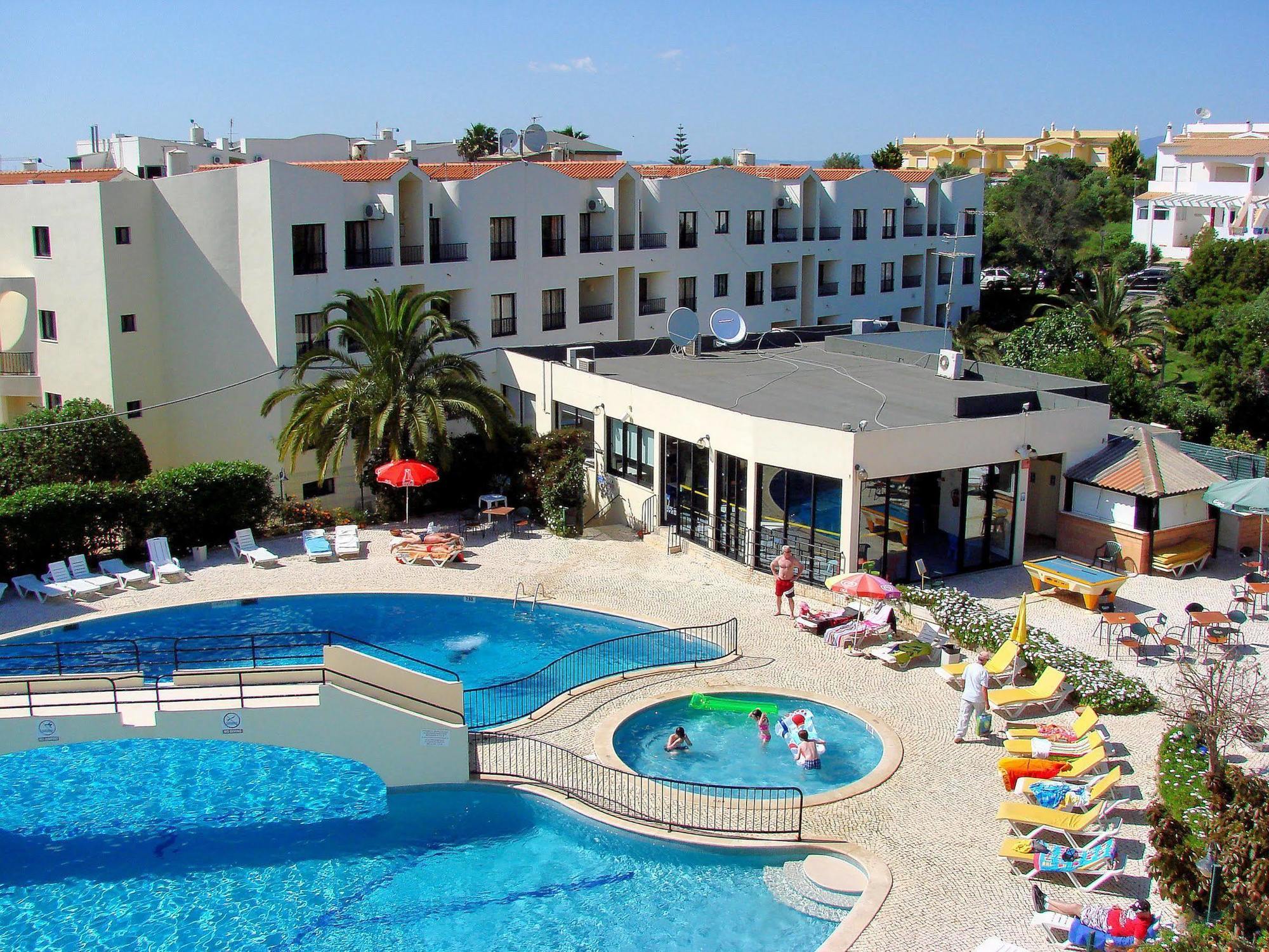 Clube Alvorferias Aparthotel Exterior photo